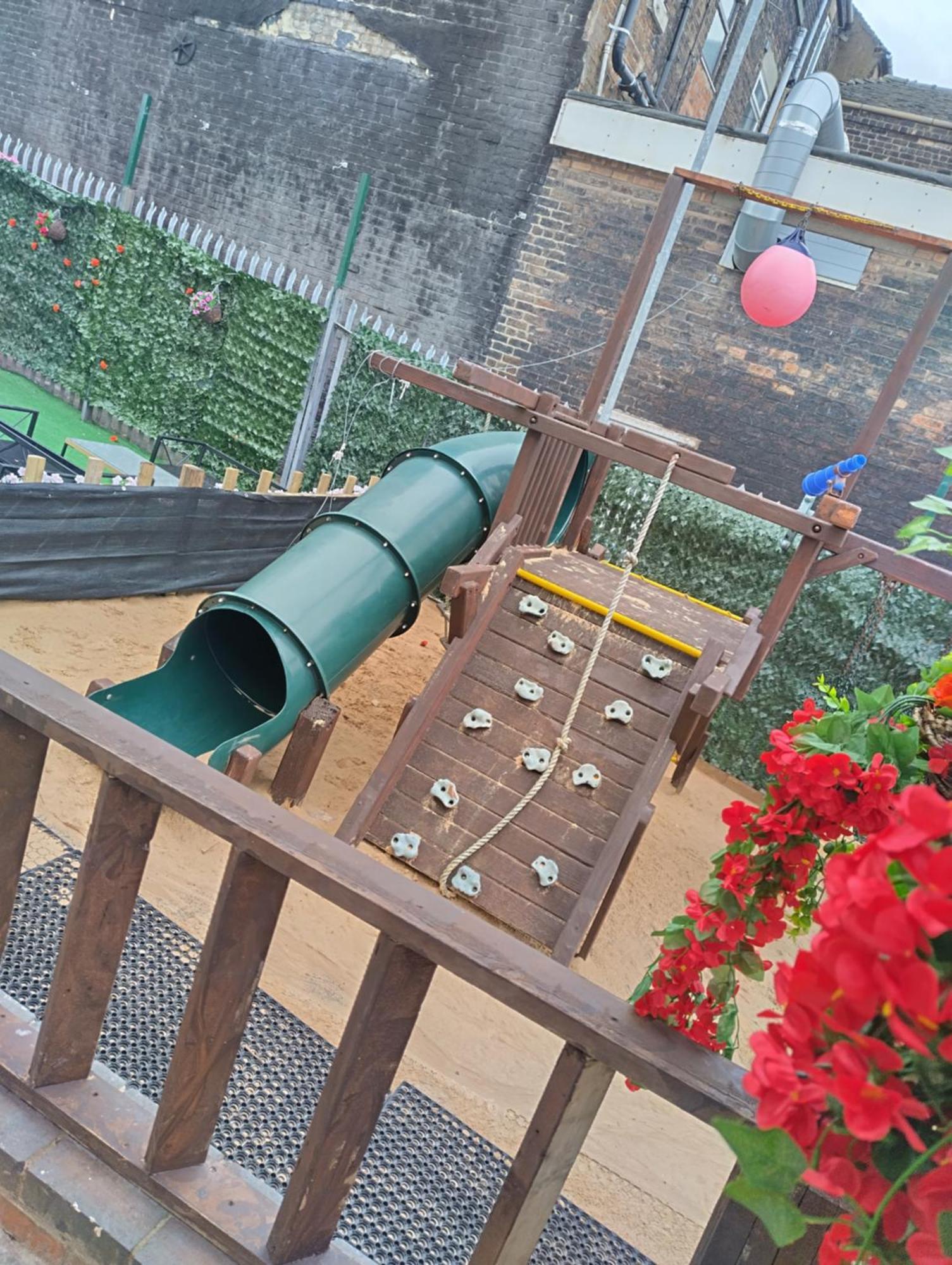 Havin B&B Stoke-on-Trent Экстерьер фото